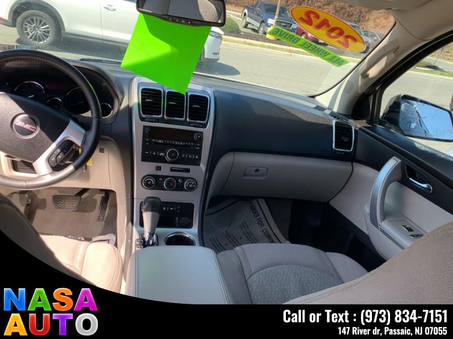2012 GMC Acadia SLE photo
