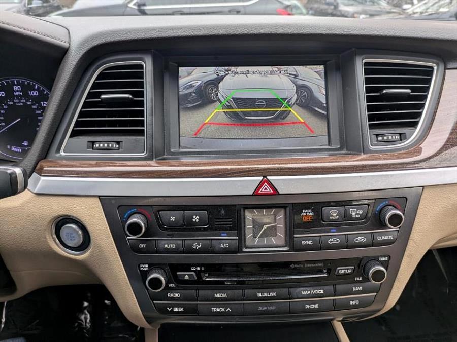 2015 Hyundai Genesis 3.8L photo