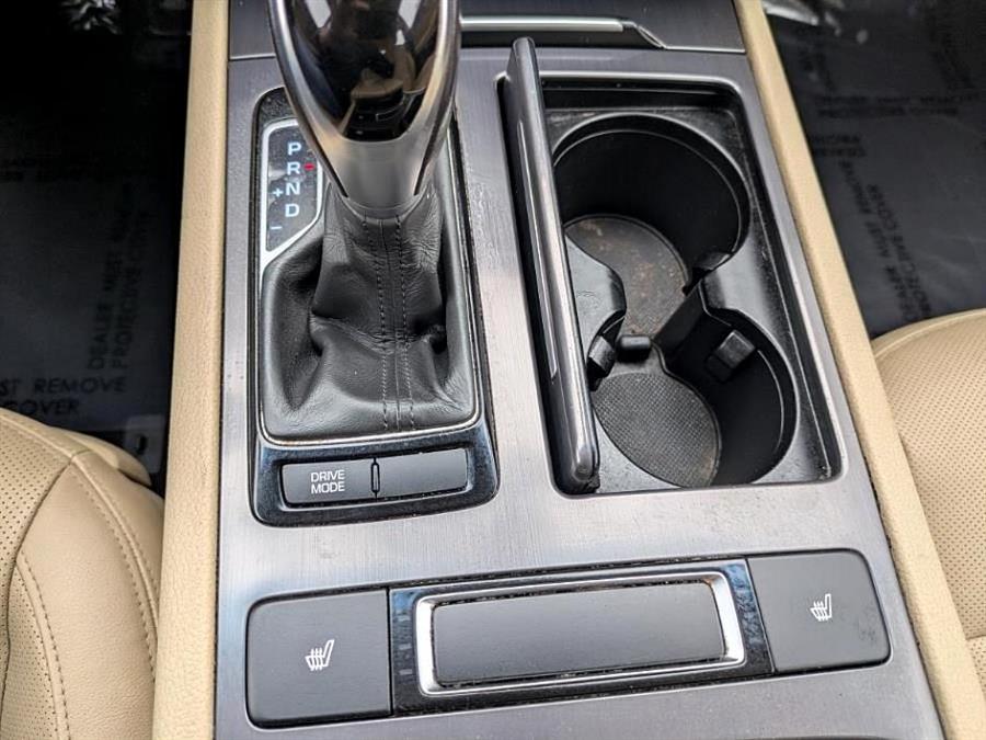2015 Hyundai Genesis 3.8L photo