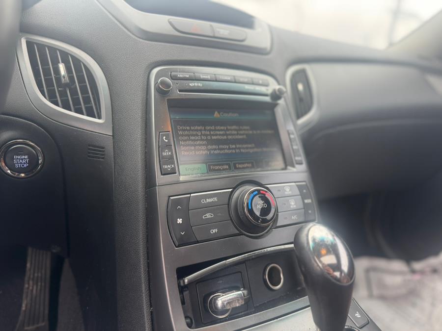 2011 Hyundai Genesis Coupe 3.8L Grand Touring photo