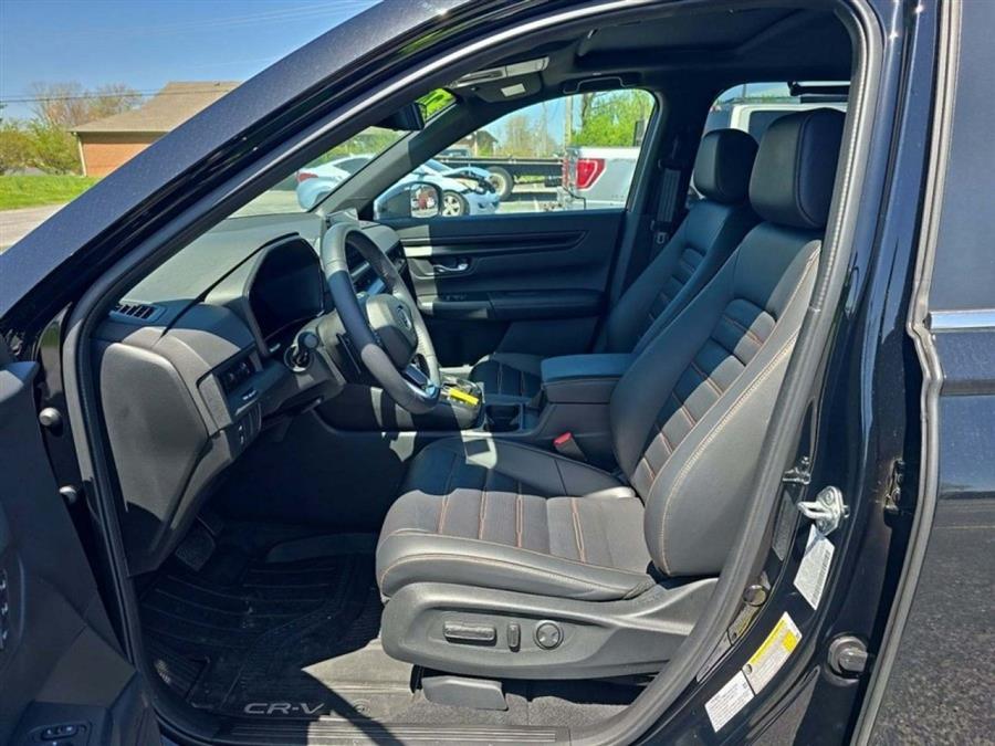 2024 Honda CR-V Hybrid Sport-L AWD photo