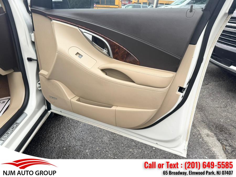 2011 Buick LaCrosse CXL photo