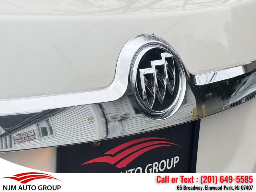2011 Buick LaCrosse CXL photo