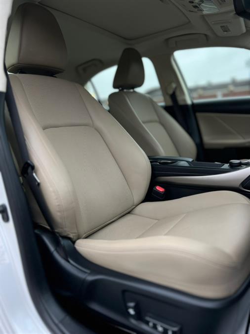 2017 Lexus IS IS photo