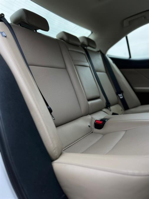 2017 Lexus IS IS photo