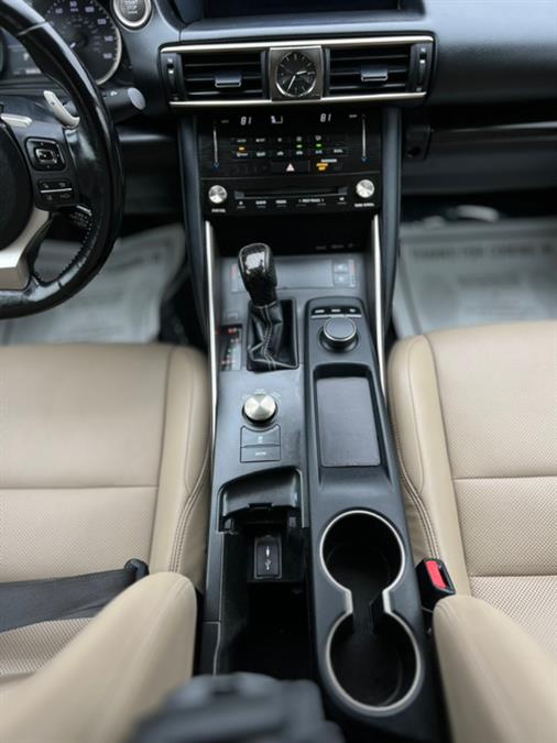 2017 Lexus IS IS photo