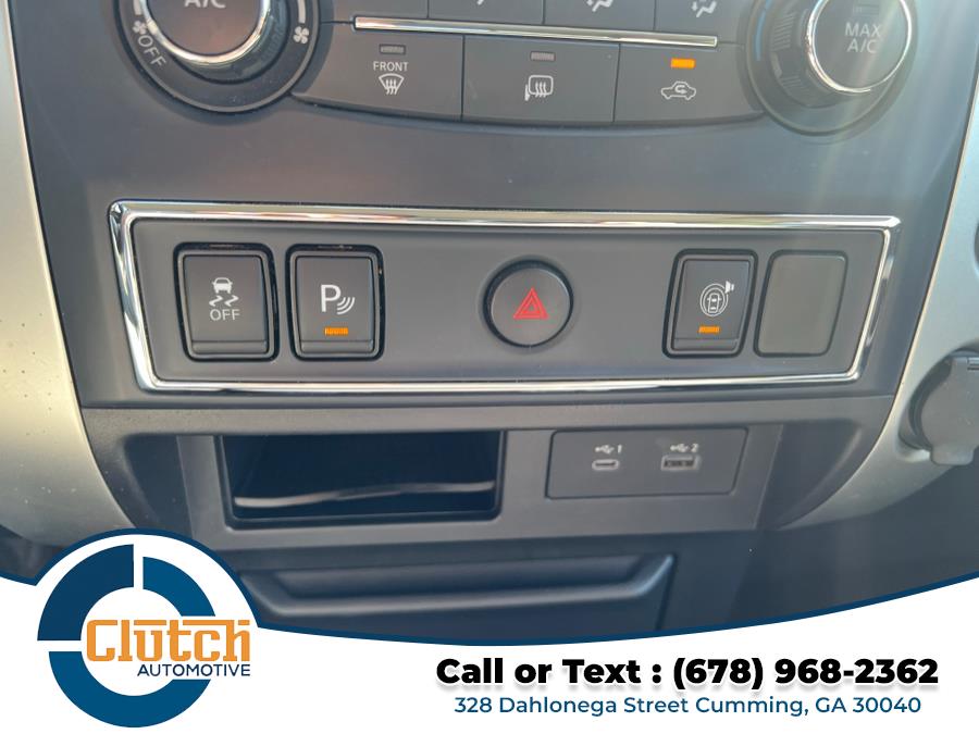 2021 Nissan Titan 4x2 Crew Cab SV photo