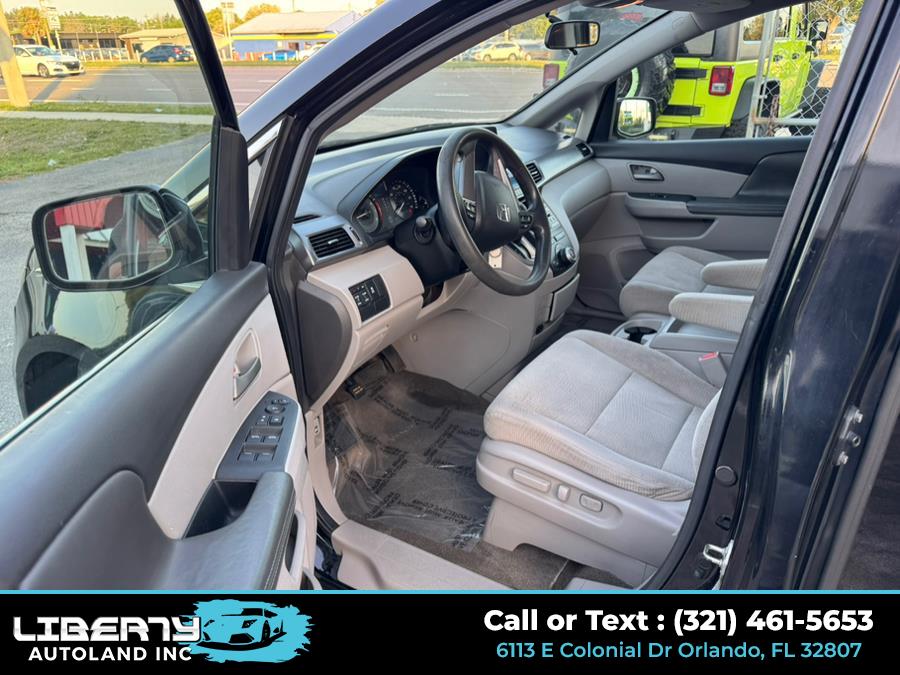 2013 Honda Odyssey EX photo