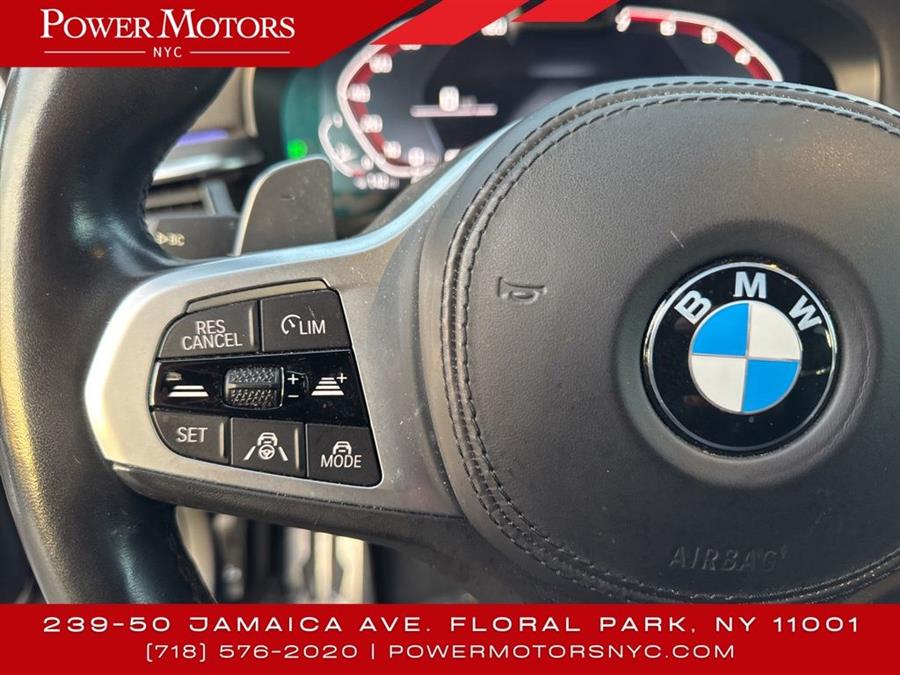 2022 BMW 5-Series M550i xDrive photo