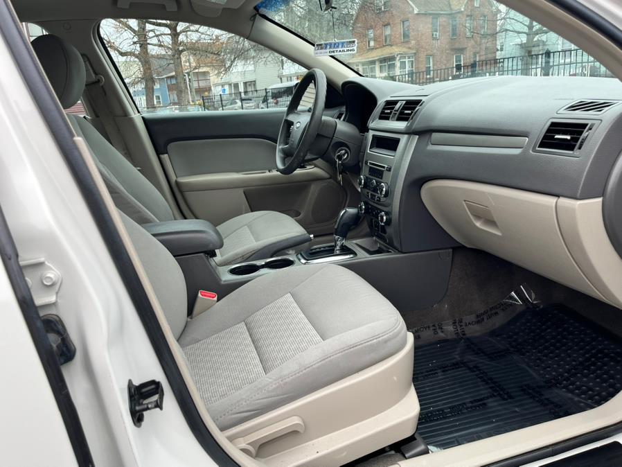 2012 Ford Fusion S photo