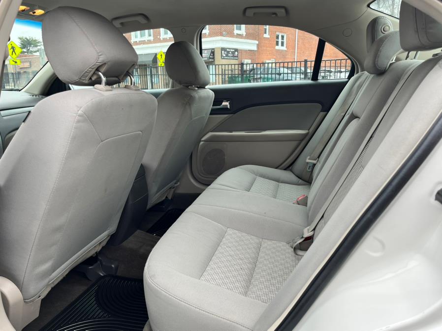 2012 Ford Fusion S photo