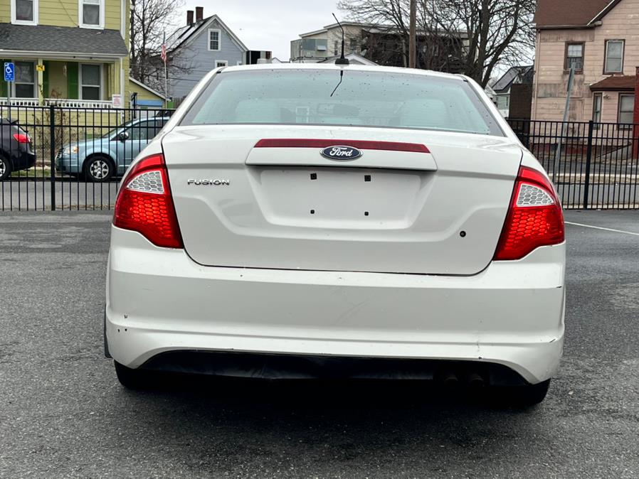 2012 Ford Fusion S photo