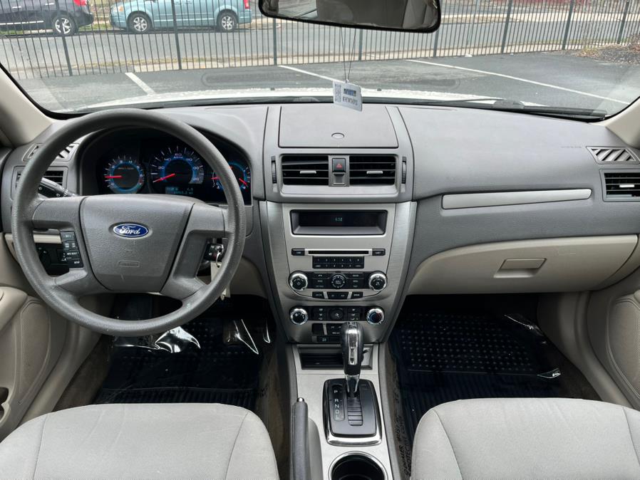 2012 Ford Fusion S photo
