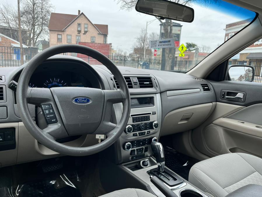2012 Ford Fusion S photo