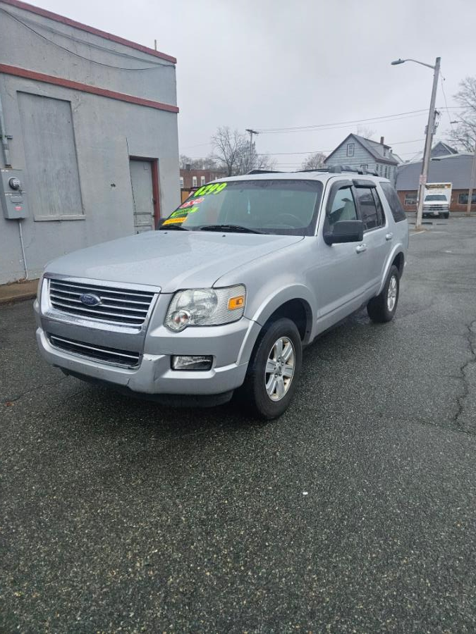 2010 Ford Explorer XLT photo