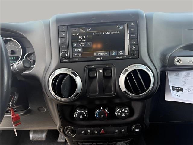 2015 Jeep Wrangler Sahara photo