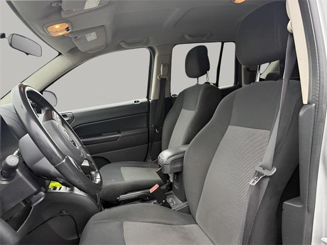 2011 Jeep Compass Sport photo
