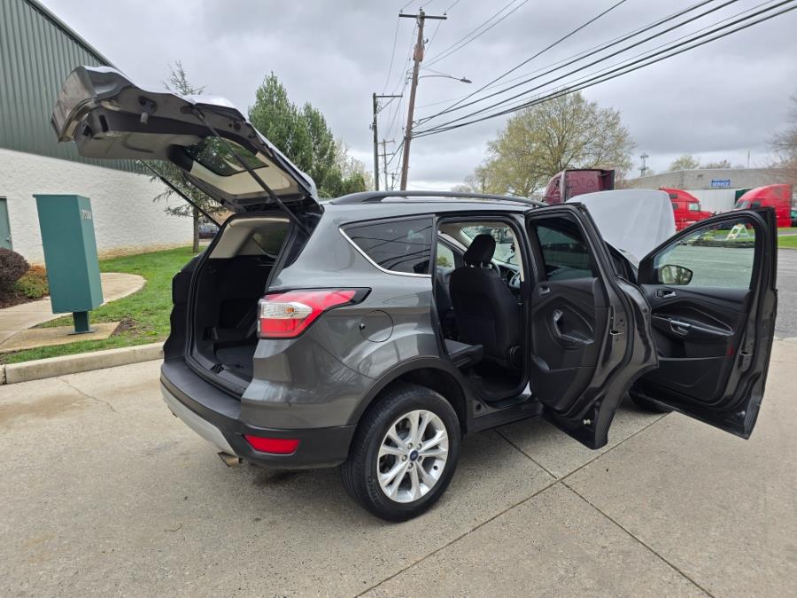 2018 Ford Escape SE 4WD photo