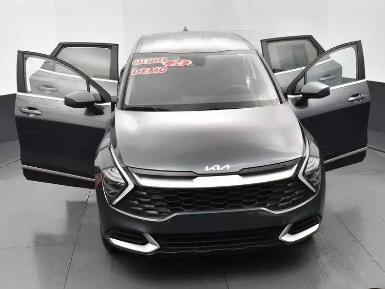 2024 Kia Sportage LX Sport Utility 4D photo