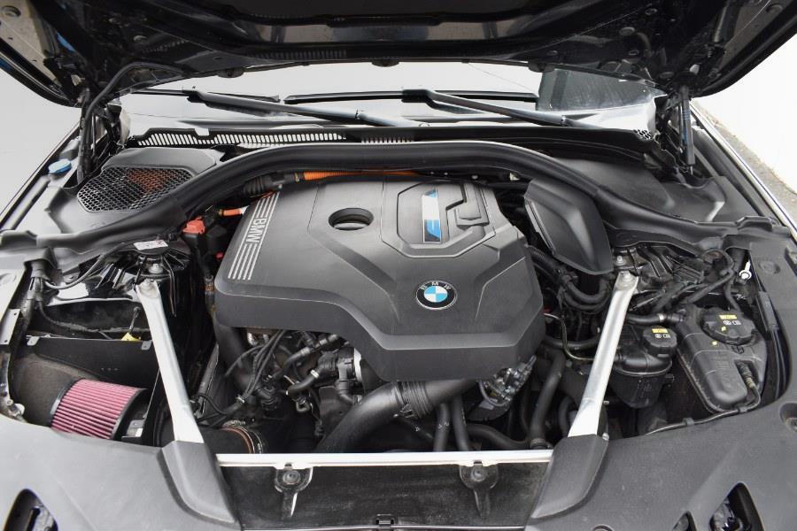 2018 BMW 5-Series 530e iPerformance Plug-In Hybr photo