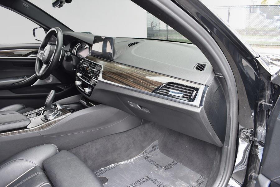 2018 BMW 5-Series 530e iPerformance Plug-In Hybr photo