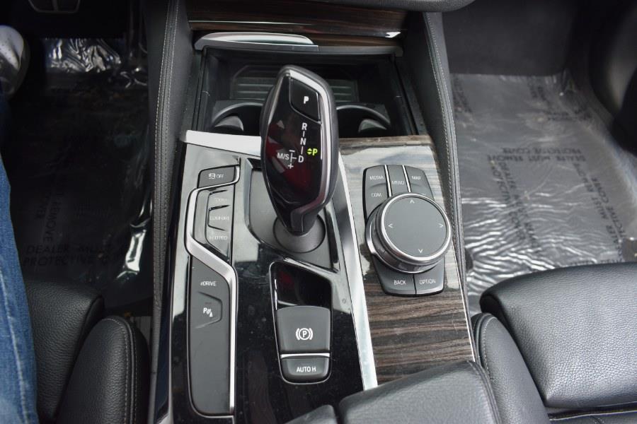 2018 BMW 5-Series 530e iPerformance Plug-In Hybr photo