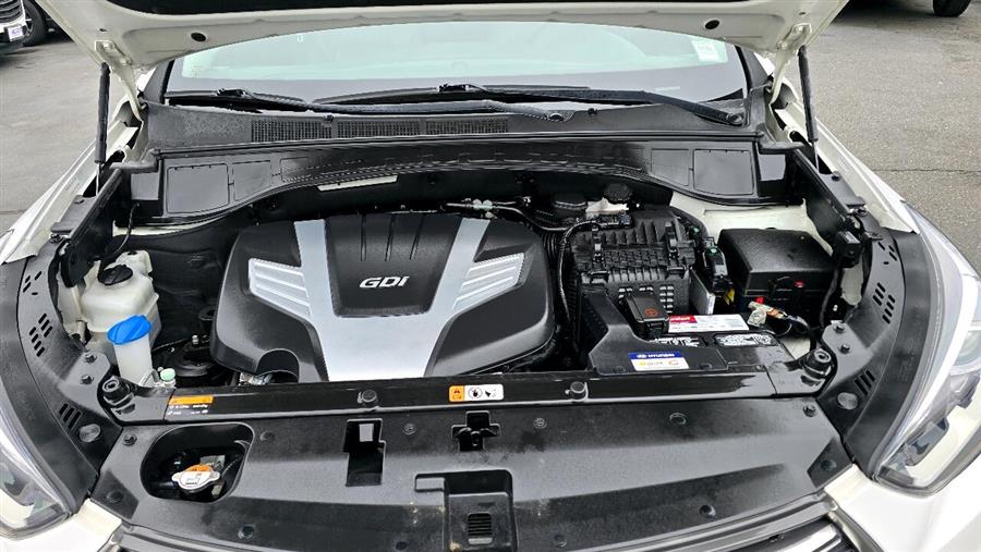 2017 Hyundai Santa Fe SE Ultimate 3.3L Auto AWD photo