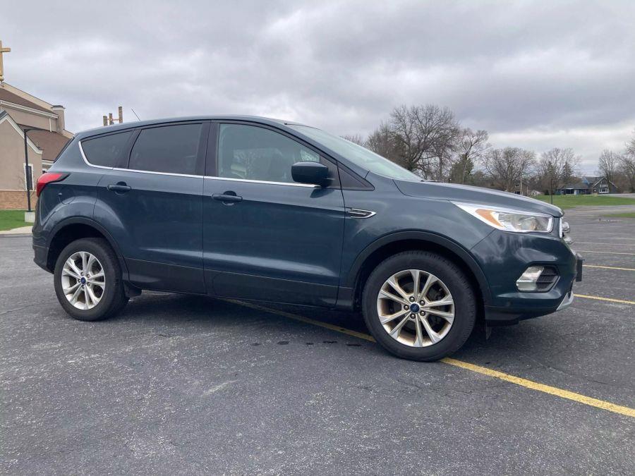 2019 Ford Escape SE Sport Utility 4D photo