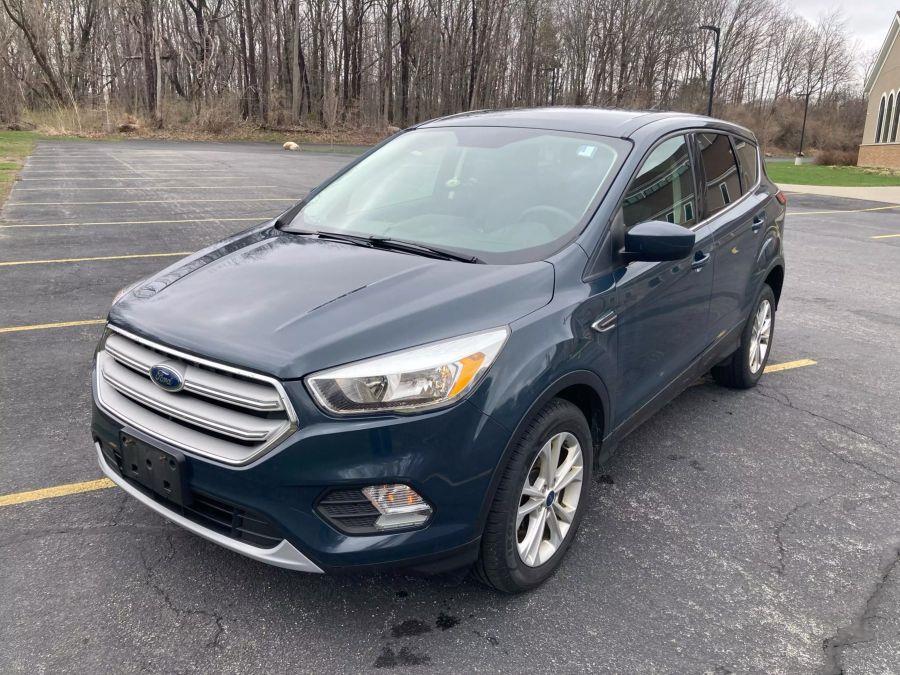 2019 Ford Escape SE Sport Utility 4D photo