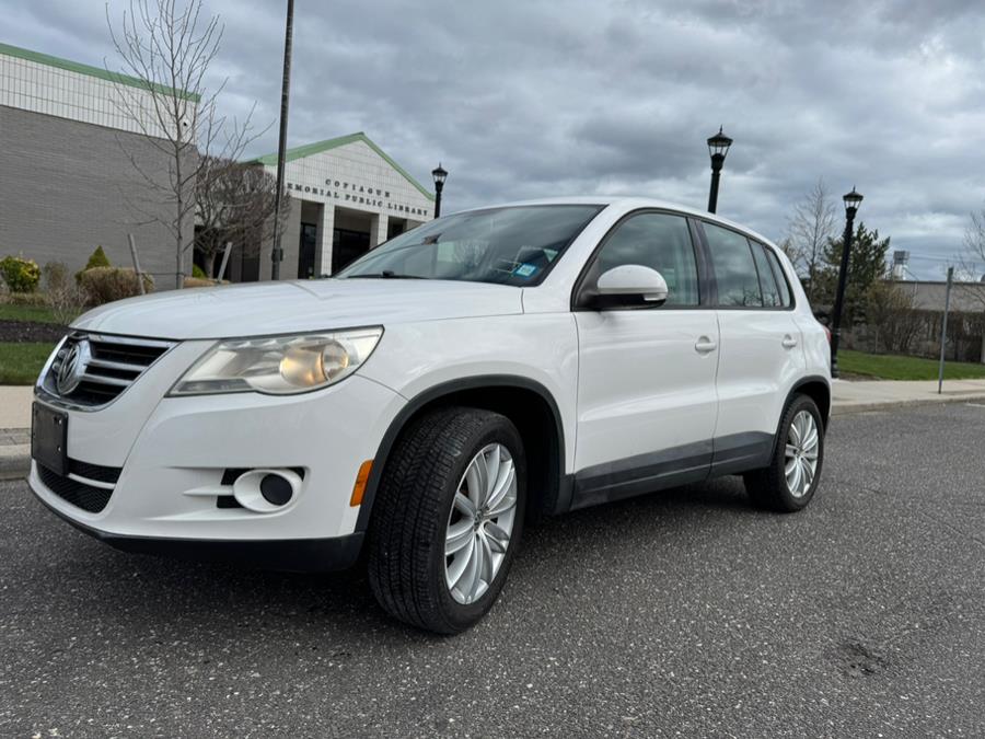 2009 Volkswagen Tiguan SE photo