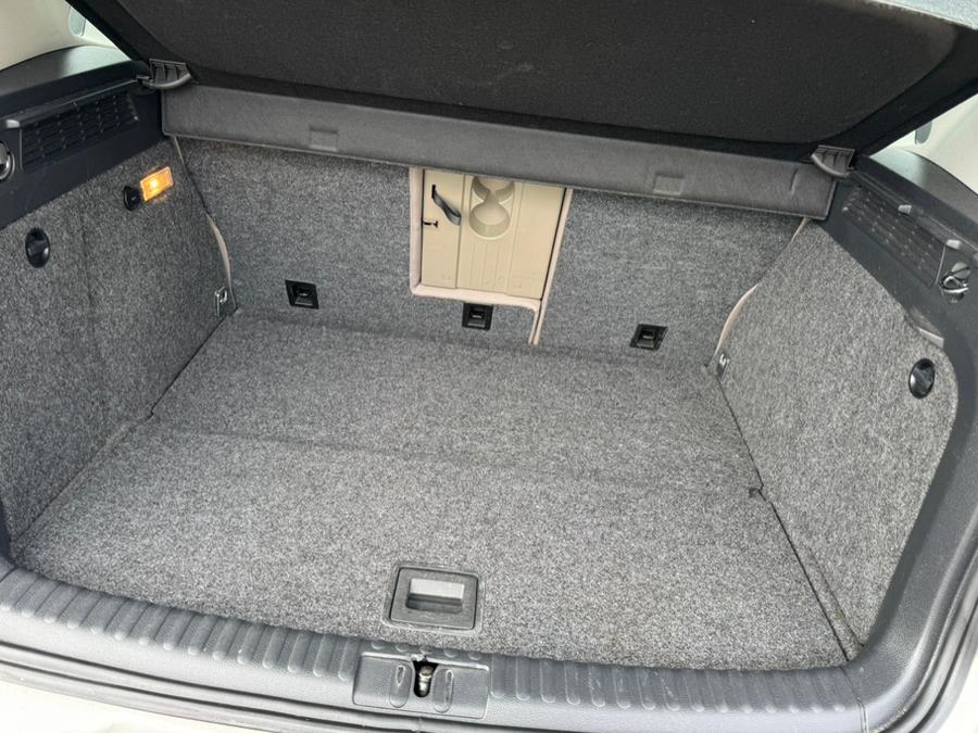 2009 Volkswagen Tiguan SE photo