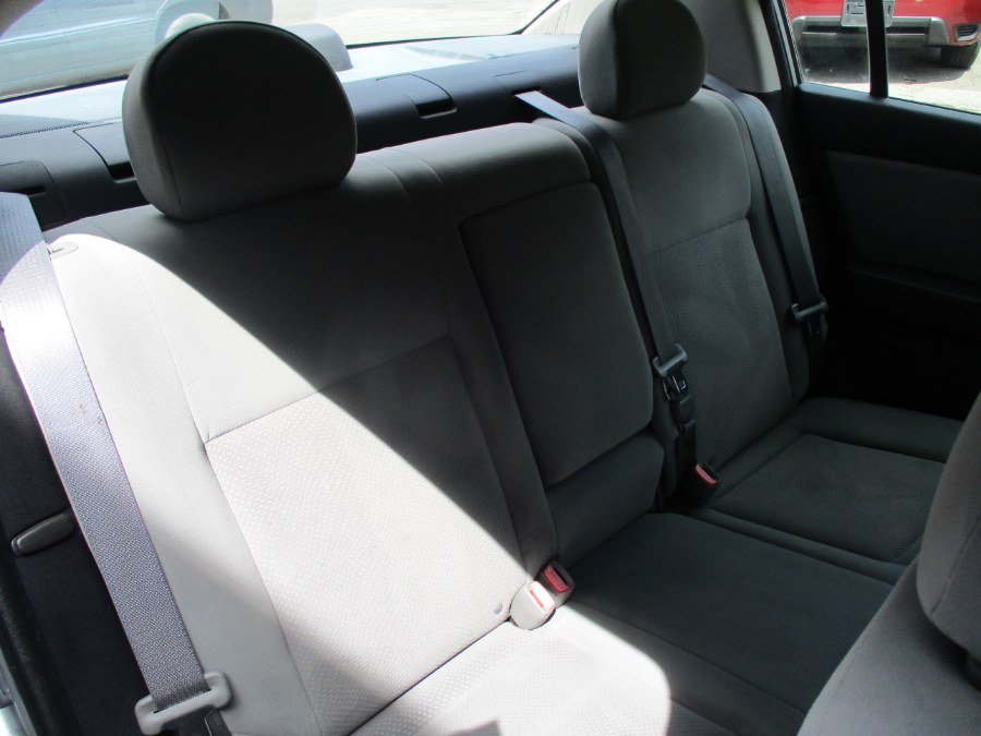 2010 Nissan Sentra 2.0 photo