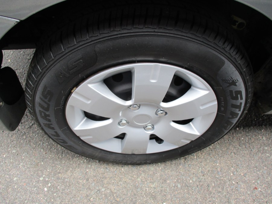 2010 Nissan Sentra 2.0 photo