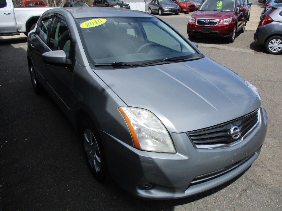 2010 Nissan Sentra 2.0 photo