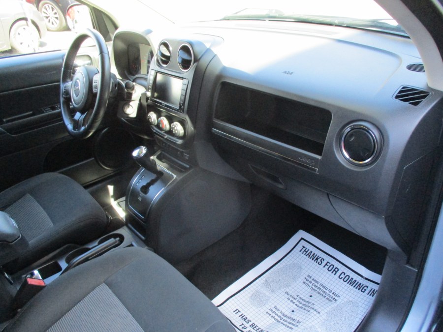 2013 Jeep Compass Latitude photo
