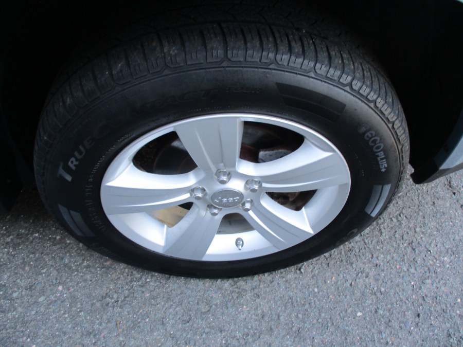 2013 Jeep Compass Latitude photo