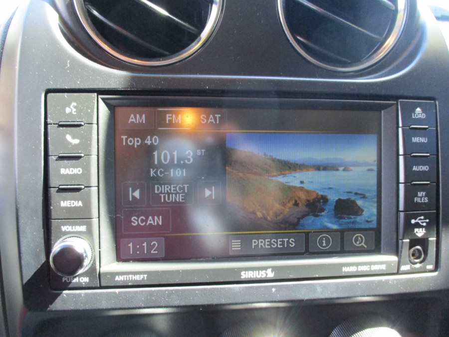 2013 Jeep Compass Latitude photo