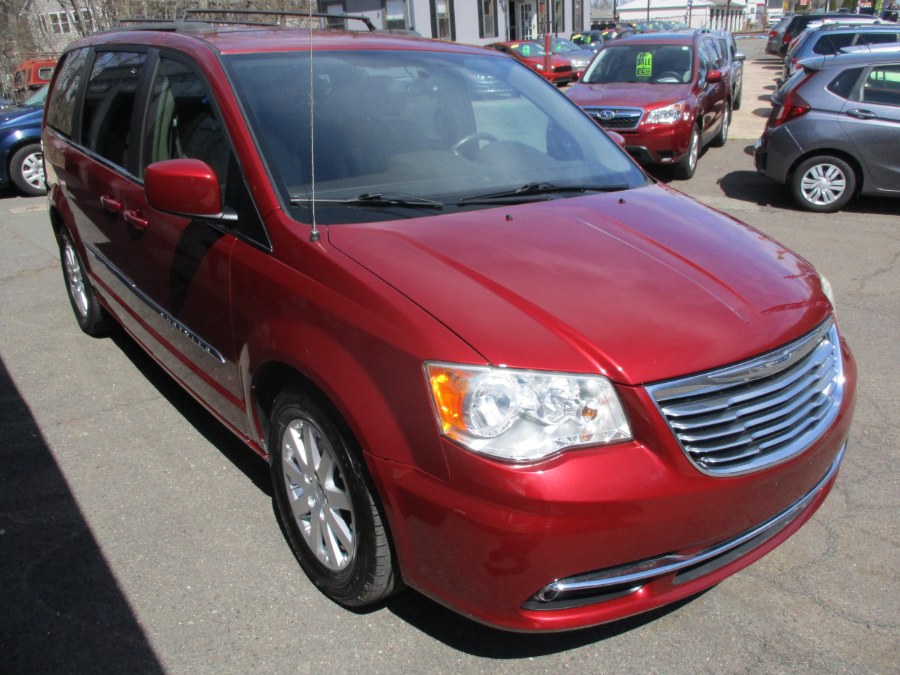2013 Chrysler Town & Country Touring photo