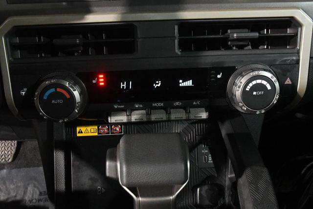 2024 Toyota Tacoma SR5 photo