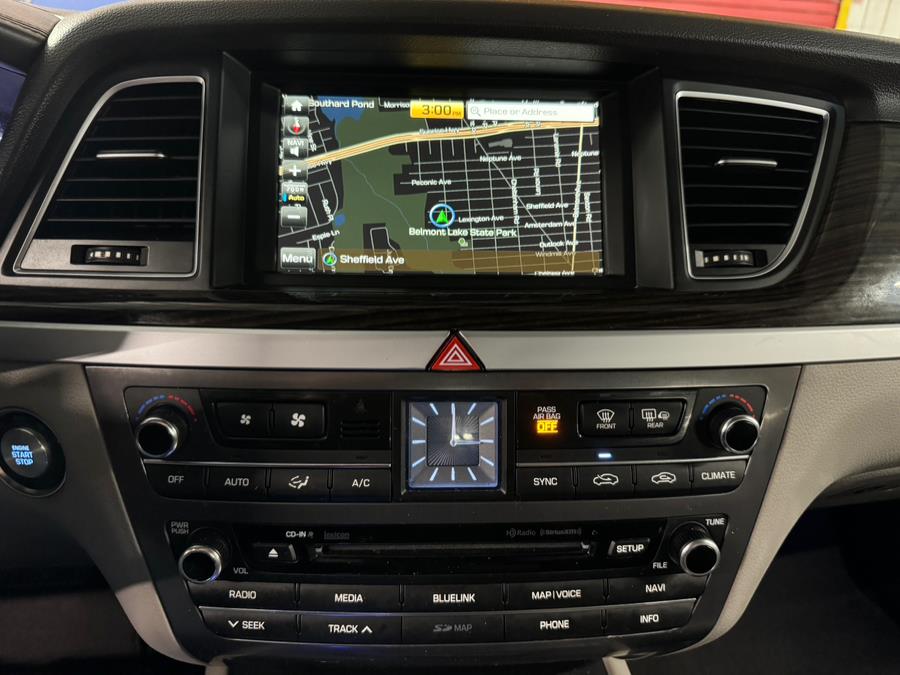 2015 Hyundai Genesis 3.8L photo