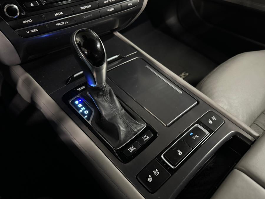 2015 Hyundai Genesis 3.8L photo