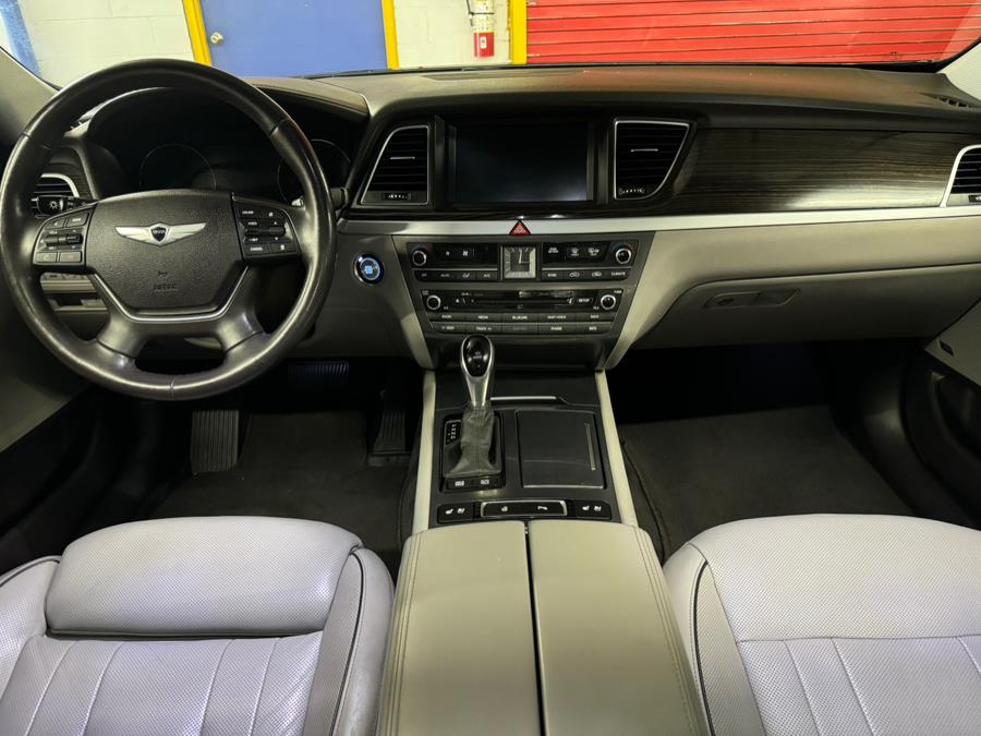 2015 Hyundai Genesis 3.8L photo