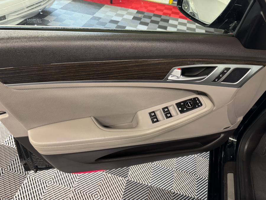 2015 Hyundai Genesis 3.8L photo