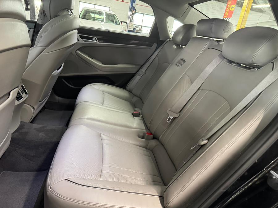 2015 Hyundai Genesis 3.8L photo
