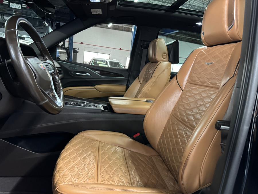 2021 Cadillac Escalade 4WD 4dr Sport photo