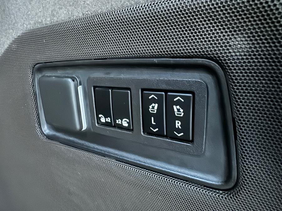 2021 Cadillac Escalade 4WD 4dr Sport photo
