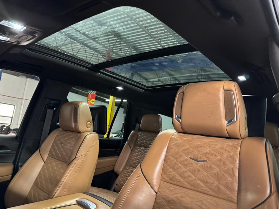 2021 Cadillac Escalade 4WD 4dr Sport photo