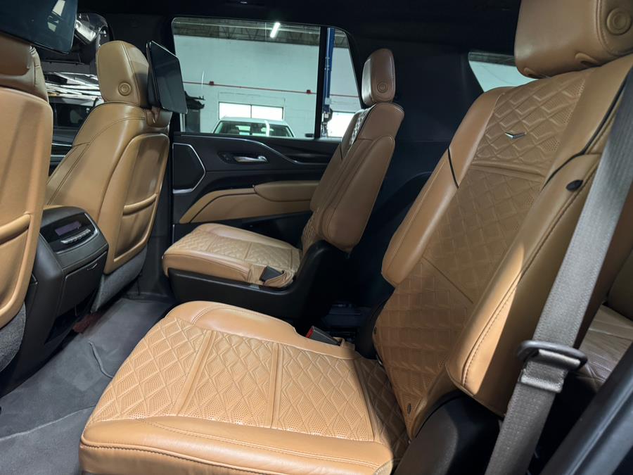 2021 Cadillac Escalade 4WD 4dr Sport photo