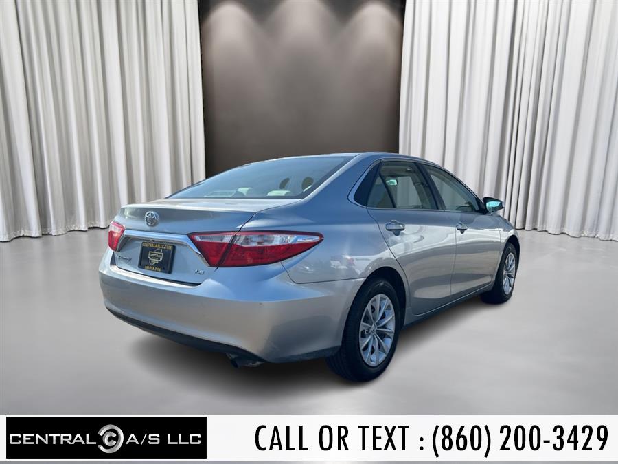 2015 Toyota Camry 4dr Sdn I4 Auto LE (Natl) photo