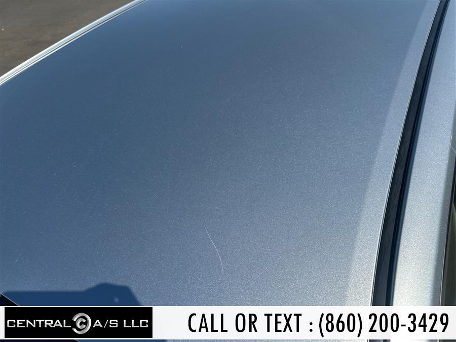 2015 Toyota Camry 4dr Sdn I4 Auto LE (Natl) photo